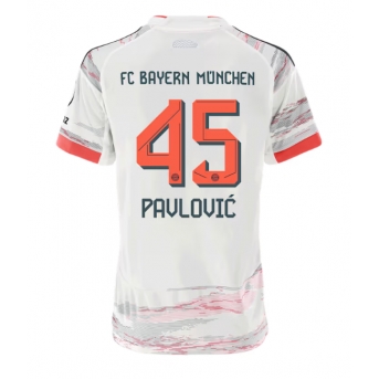 Billige Fotballdrakt Bayern Munich Aleksandar Pavlovic #45 Replika Bortedrakt Dame 2025-26 Kortermet